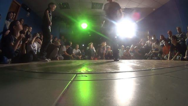 Ипполит vs Дима Арефьев смотреть онлайн