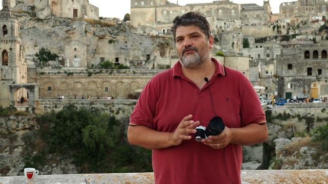New Olympus OM-D Em10 Mark IV presentata da Ugo Baldassarre