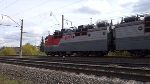 Электровоз ВЛ80с-2019 с грузовым поездом на перегоне Игумново - Доскино