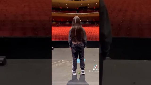 San Diego tomorrow by Annie souncheck Ellie rose! смотреть онлайн