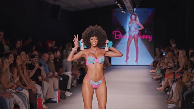 Beach Bunny Swimwear Full Show ｜ Dual Camera Angles in Ultra 4K ｜ Miami Swim Week 2023