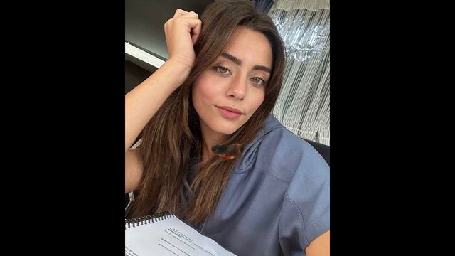 Halil take Sıla to theme park and have fun together! смотреть онлайн