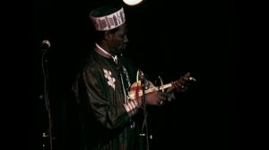 Ali Farka Touré Playing the Njarka