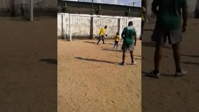 3º dia de aula na Escolinha de futebol