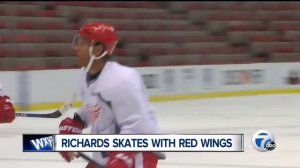 Brad Richards skates with Red Wings, compliments history of team