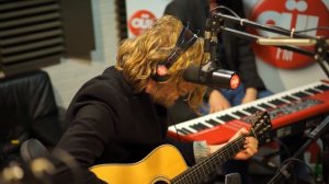 Andy Burrows - Razorlight Cover - Session Acoustique OÜI FM