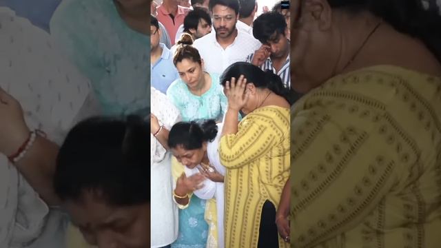 Ankita Lokhande LAUGHING At Father Funeral 😨