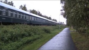 24.07.2011 Night express train P263 To Kolari passes Koskela. Dr16 2806 locomotive pull train.