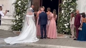 Federica Pellegrini sposa, l’arrivo in chiesa a Venezia con le damigelle