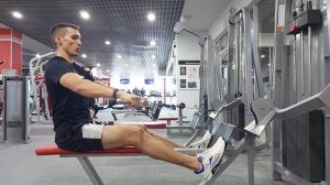 Тяга нижнего блока Широким прямым хватом