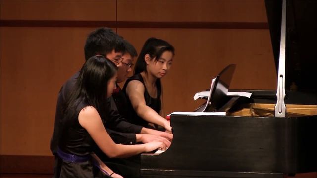 Galop-Marche - 8 hands 1 piano смотреть онлайн