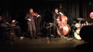 Un violon Jazz sur les toits