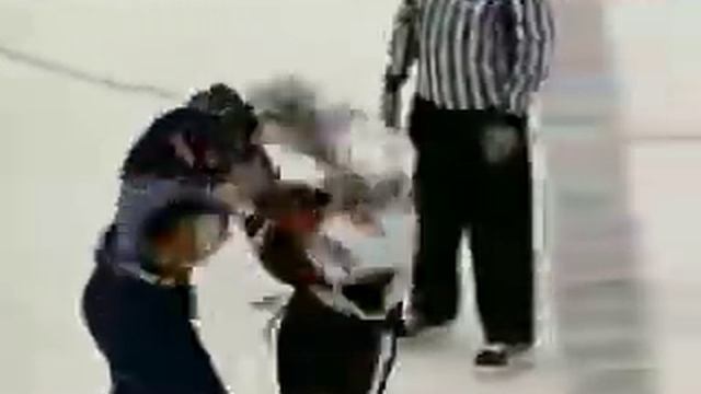 AHL:Jesse Joensuu vs Cody Bass смотреть онлайн