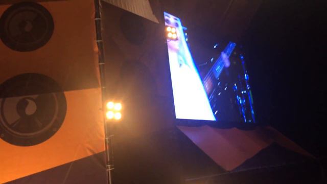 THE HARDKISS - Helpless (Live "Файне Мiсто" 2016) смотреть онлайн