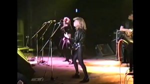 Suzi Quatro & Rhiannon Wolfe - Elusive Lover 1992