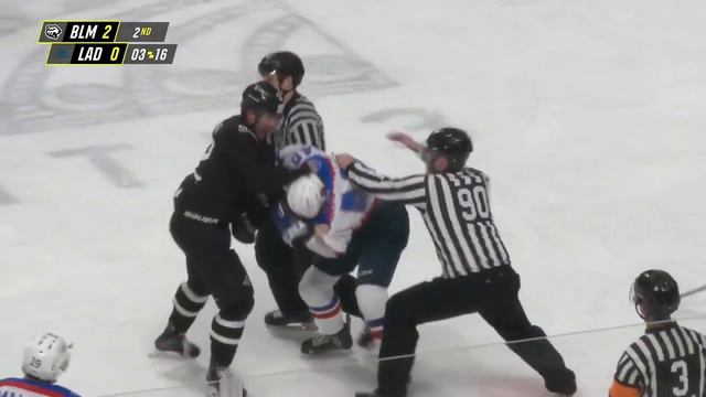 Бои МХЛ! Сергей Макаров против Дениса Угрюмова смотреть онлайн