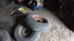 Авиационные шины на 2ПТС4 Шиномонтаж