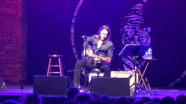 Myles Kennedy Covers Zeppelin in Spokane смотреть онлайн