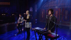 London Grammar - Strong - David Letterman 04 08 2014