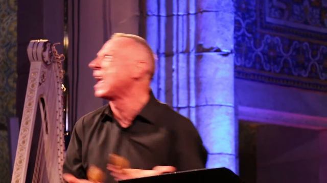 Pino De Vittorio em Moura no Terras Sem Sombra смотреть онлайн