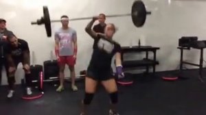 Crossfit - Maddison Ruggeberg does "Isabel" - One Handed