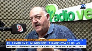 Diego Mario Rivarola   el conductor del programa El Tango En El Mundo por la Radio 2X4 de Buenos Ai