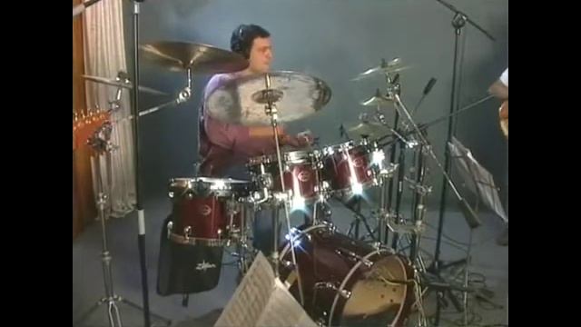 "Expresándose en la Batería"- Fernando Martín Parte 1 смотреть онлайн