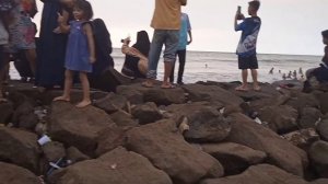 senja di pantai Caringin Labuan Banten acara lebaran keluarga besar haji iming Halimi Pandeglang '2