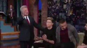 Dustin Hoffman Kisses Niall Horan from One Direction