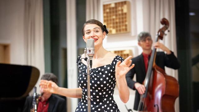 The Oskar Strock & Eddie Rosner Orchestra®: "I Need You" смотреть онлайн