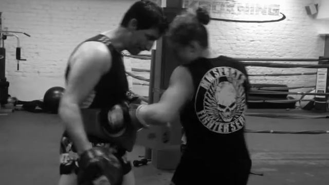 Helene Loewinski training montage смотреть онлайн