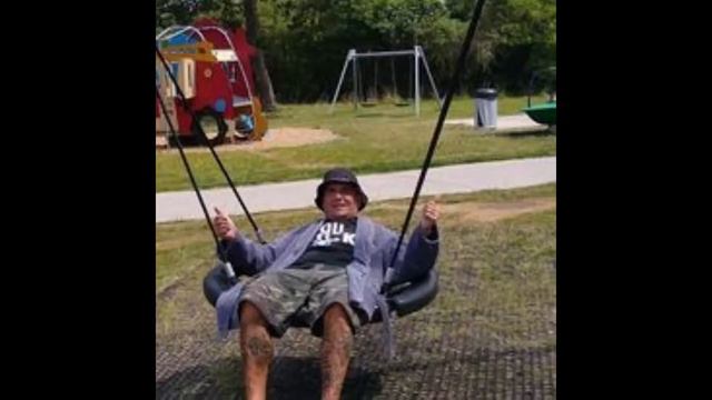 Zoli Band - Hold Me (DJ Positivo) смотреть онлайн