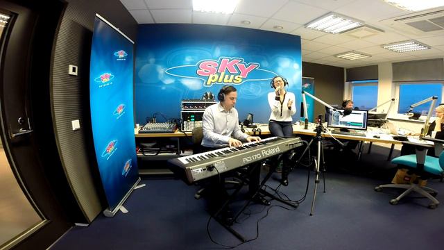 Sky Plus Hommiku Live Jõulu Eri - Birgit Õigemeel