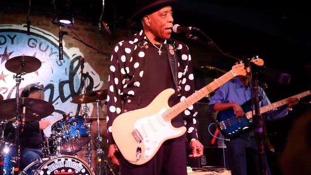 Buddy Guy Damn Right I got The Blues Jan 30 2022 Legends Chicago nunupics смотреть онлайн