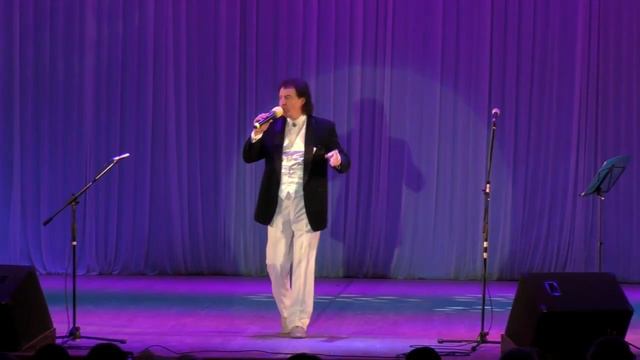 "Свята ніч"  Співає Народний артист України Олег Дзюба. смотреть онлайн