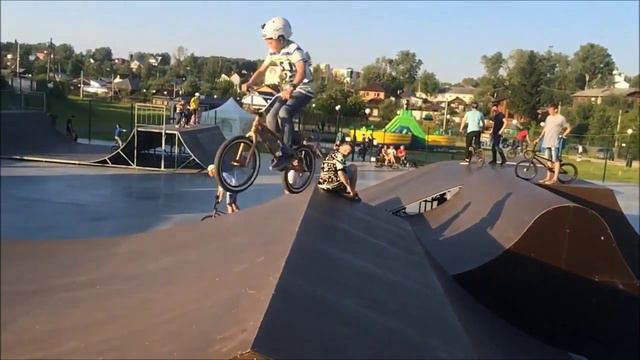 Лев Авилов смотреть онлайн