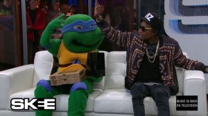 Wiz Khalifa Smokes Up With Leonardo From The Ninja Turtles!