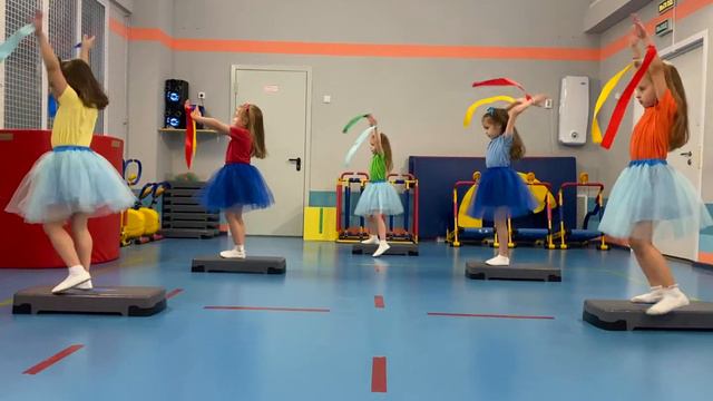 Танец "Весенние цветочки" смотреть онлайн