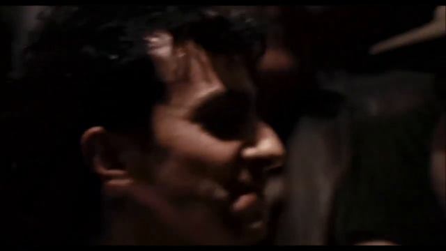 Eduardo e Mônica (Thiago Mendonça interpleta Renato Russo) смотреть онлайн