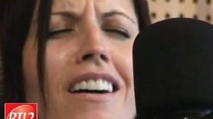 Dolores O'Riordan - Ordinary Day