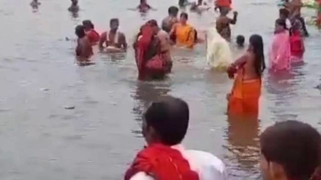 Sapne Mein Bahut Sare Logo Ko Nahate Dekhna,सपने में बहुत सारे लोगो को नहाते देखना, смотреть онлайн