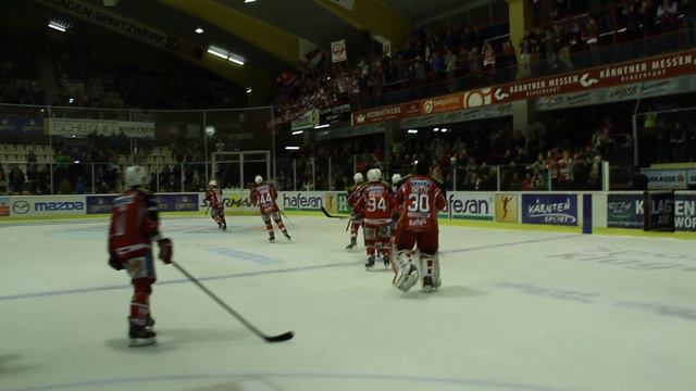13.10.2013 KAC vs. RBS Besten Fans nach dem Spiel #1