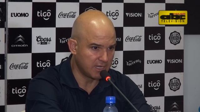 Olimpia 3 vs. Nacional 1 - Declaraciones de Fernando Jubero y Salustiano Candia смотреть онлайн