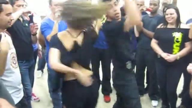 Zouk Day 2012 - Edgar Fernandes e Carolina Parpinelli смотреть онлайн