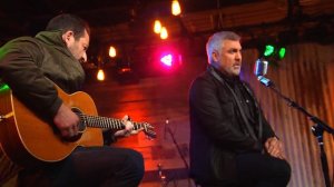 Taylor Hicks  "Six Strings & Diamond Rings"