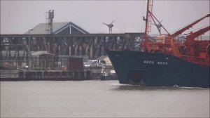 Thames Shipping by Richie Sloan The ARCO BECK Suction Dredger.