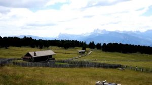 Sommerurlaub Ritten: Unterwegs mit Wanderwirt Lorenz Lang vom Berghotel zum Zirm