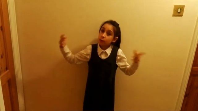 你好

Best Chinese Art - Ni Hao Fruit-carving #你好

#nihao #meloncarving смотреть онлайн