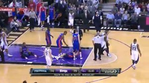 Thomas Robinson Elbows Jonas Jerebko