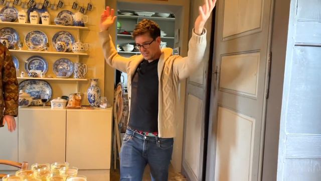 CHICKEN RUN!! смотреть онлайн